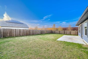 100 Liard River RD, Hutto, TX 78634