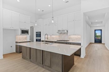 712 High Summit DR, Georgetown, TX 78628