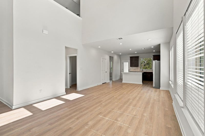 140 Bloomington Loop, Hutto, TX 78634