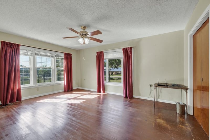 800 N Bishop ST, San Marcos, TX 78666