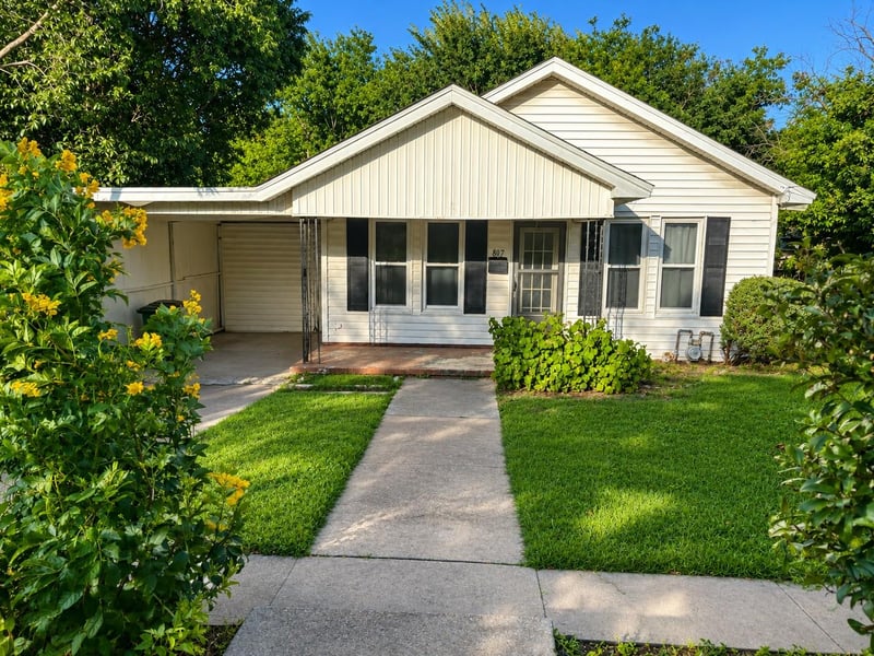 807 S Elm ST, Georgetown, TX 78626