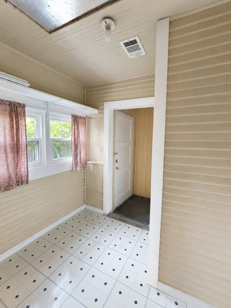807 S Elm ST, Georgetown, TX 78626