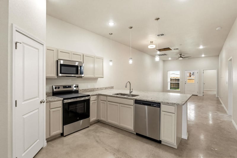 406 W Avenue C, Copperas Cove, TX 76522