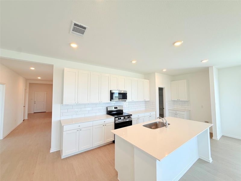 514 Heritage Groves RD, Bertram, TX 78605