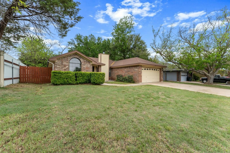 2504 Lazy Ridge DR, Killeen, TX 76543