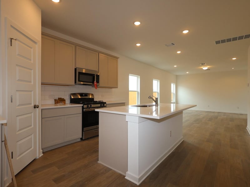 122 Heritage Forest PKWY, Dripping Springs, TX 78620