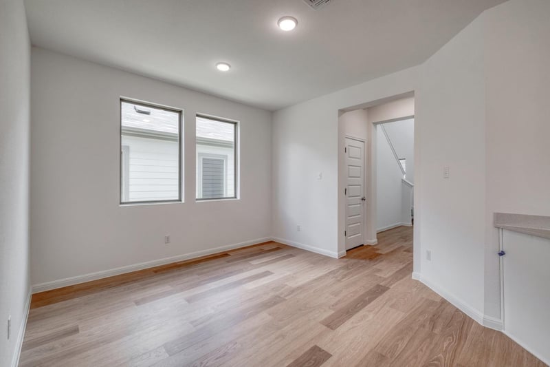190 Hornet ST, Elgin, TX 78621