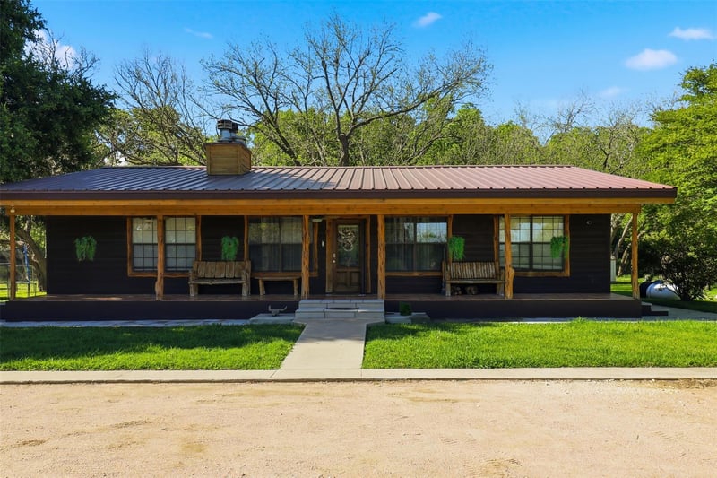 1204 S Gabriel DR, Leander, TX 78641