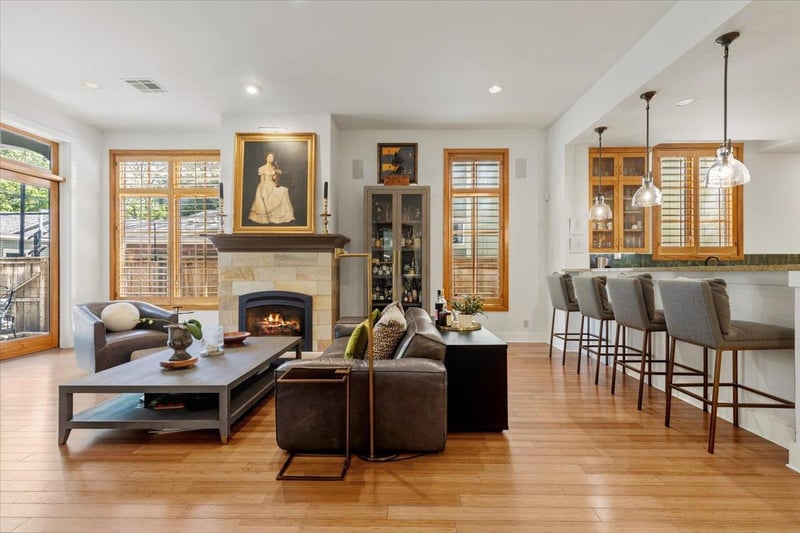 2207 Forest TRL #A, Austin, TX 78703