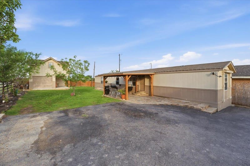 112 Storm CT, Kyle, TX 78640
