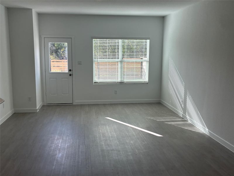 135 Parsons, Kyle, TX 78640