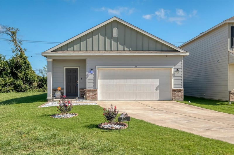 129 Athena Way, Jarrell, TX 76537