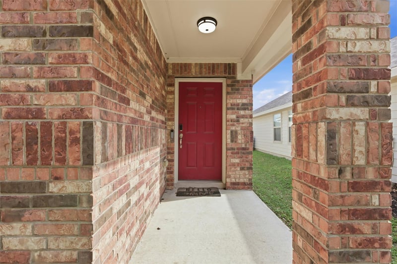 18420 Cloudmore LN, Elgin, TX 78621