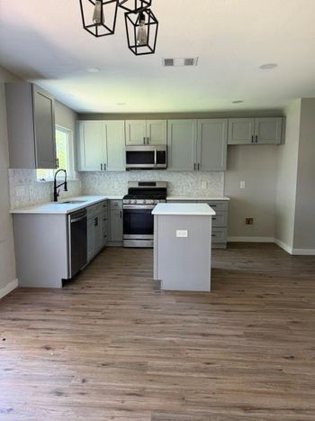 1201 Tremont DR, Cedar Park, TX 78613
