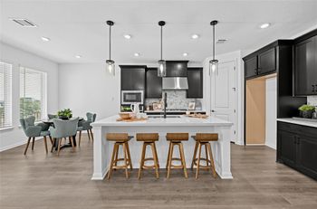 121 Amber Oak LN, Georgetown, TX 78628