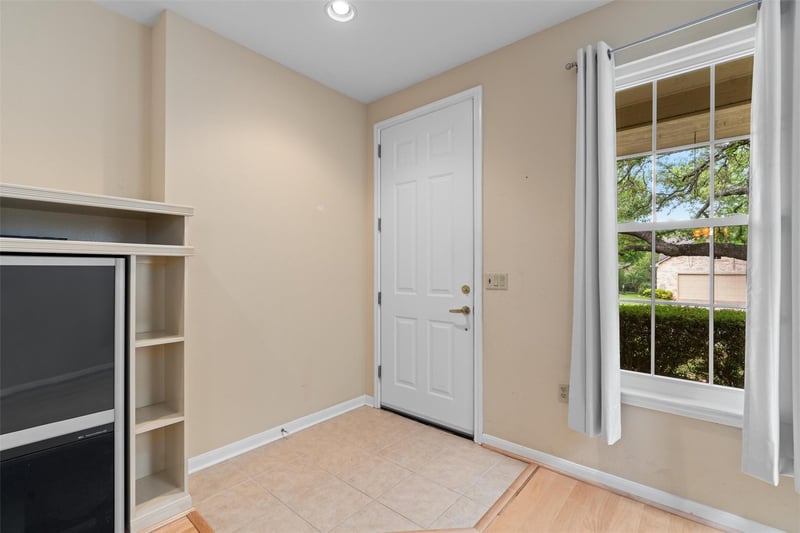 214 Whispering Wind DR, Georgetown, TX 78633