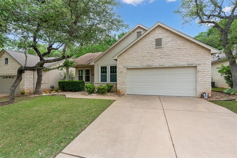 214 Whispering Wind DR, Georgetown, TX 78633