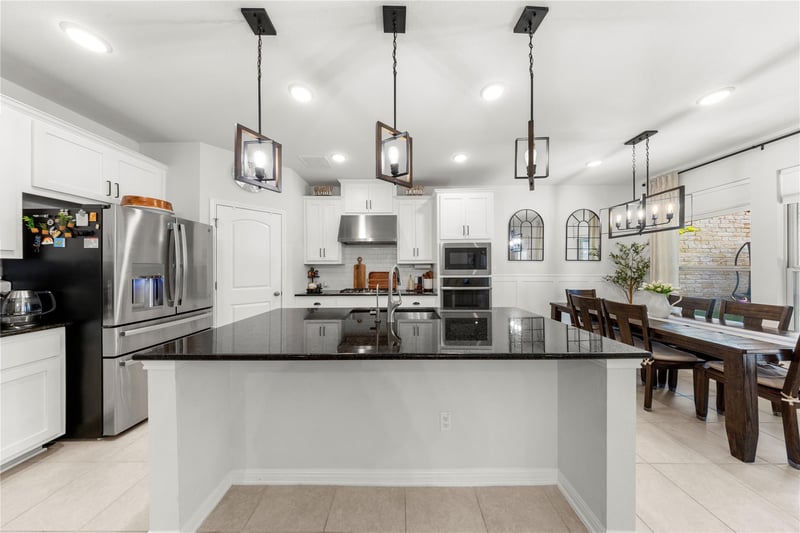 1424 Castalo LN, Leander, TX 78641