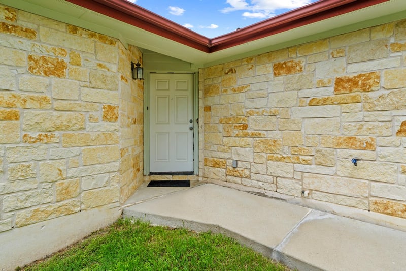 243-245 Marvin CV, Hutto, TX 78634