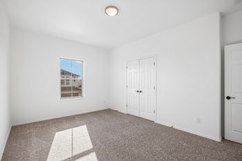 920 Indian Hawthorne DR #GH-8, Georgetown, TX 78628