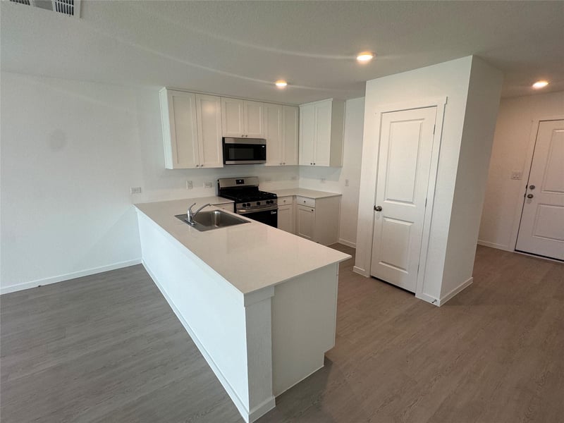 133 Navidad River DR, San Marcos, TX 78666