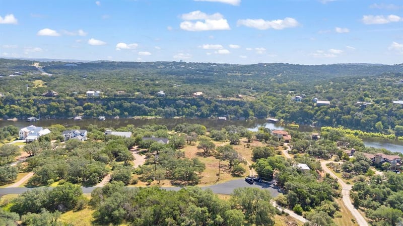 0 Likeness RD, Spicewood, TX 78669