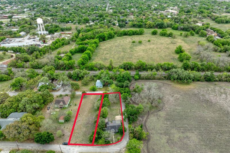 1002 Proctor ST, Lockhart, TX 78644