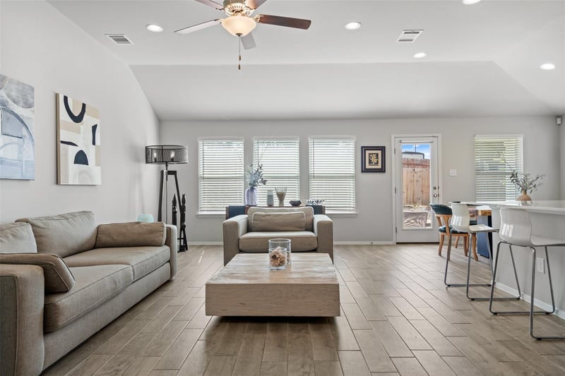 4302 Liberty LN, Lago Vista, TX 78645