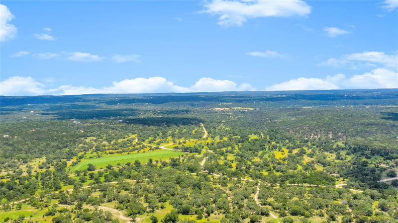 400 Wolf TRL, Wimberley, TX 78676