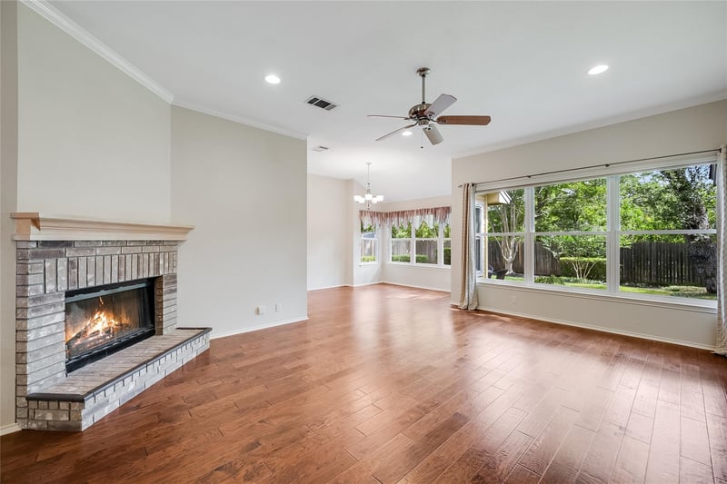 11108 Crossland DR, Austin, TX 78726