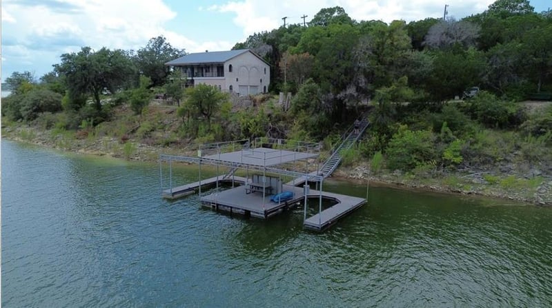17604 Hunters HOLW, Jonestown, TX 78645