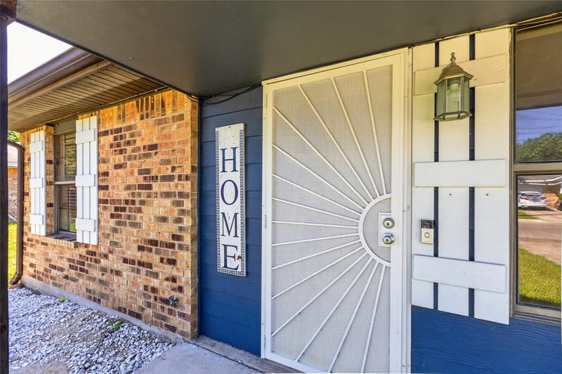 1308 Pendergrass ST, Lockhart, TX 78644
