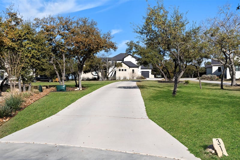 316 Stockman DR, Dripping Springs, TX 78620