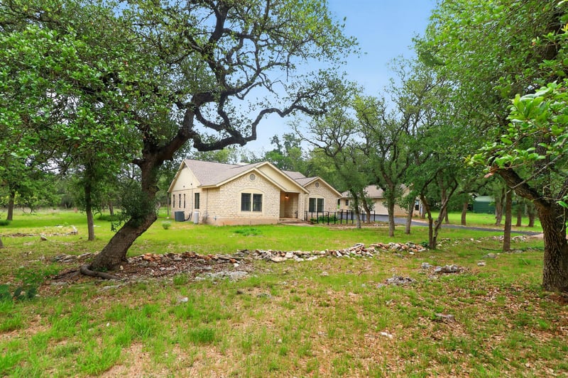 128 Mockingbird LN, Georgetown, TX 78633