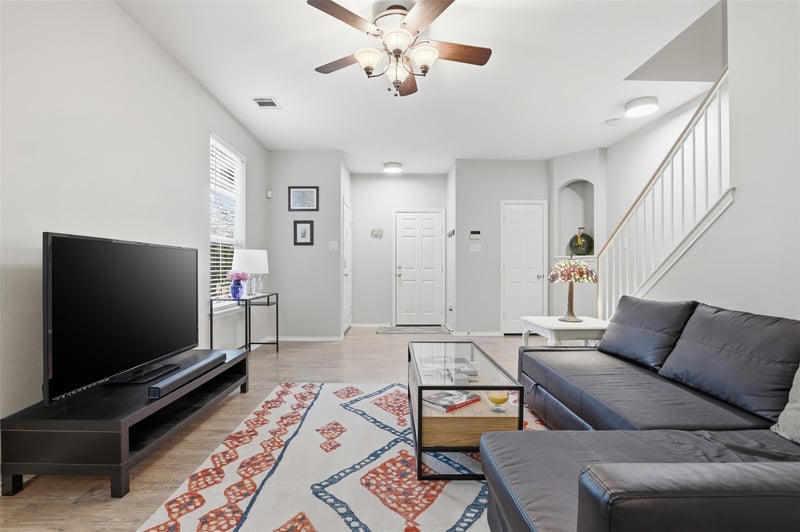 1481 E Old Settlers BLVD #1502, Round Rock, TX 78664