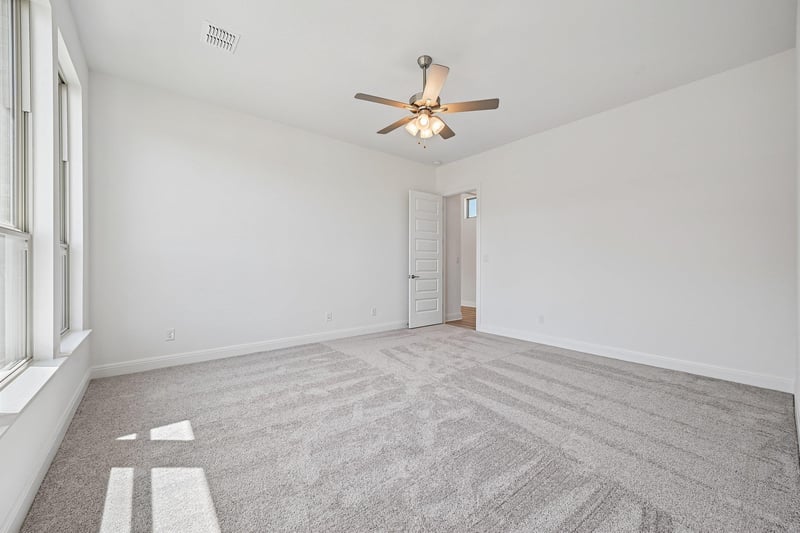 129 Royal Fern RD, Hutto, TX 78634
