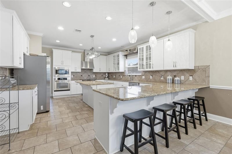 169 Old 71, Cedar Creek, TX 78612