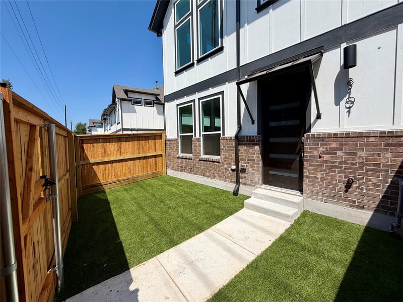 200 W 56th ST #8101, Austin, TX 78751