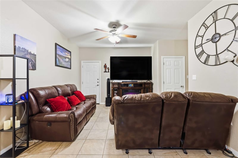 400 Carl Shipp DR, Liberty Hill, TX 78642