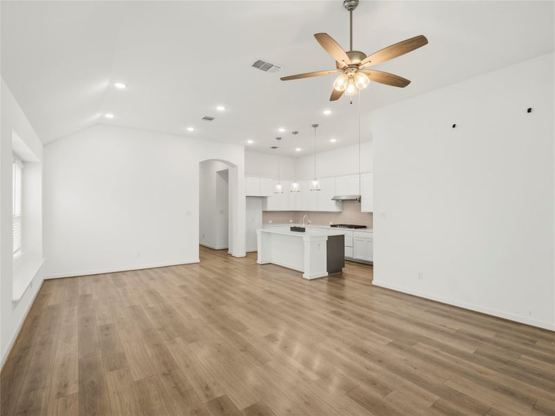 606 Biscayne Bay BND, Kyle, TX 78640