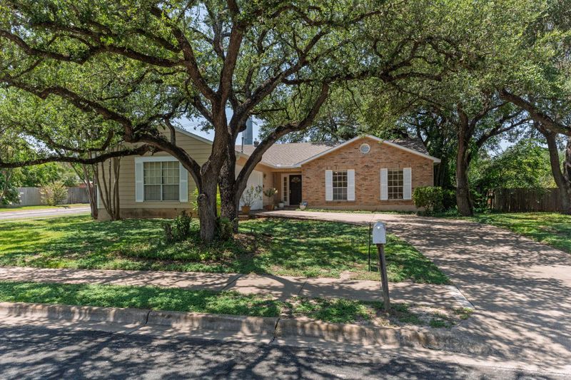 1015 Huntridge DR, Austin, TX 78758