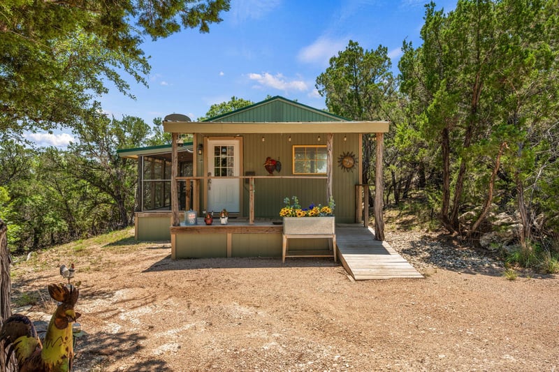6925 White Hills LN, Marble Falls, TX 78654