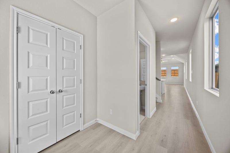 206 Hornet ST, Elgin, TX 78621
