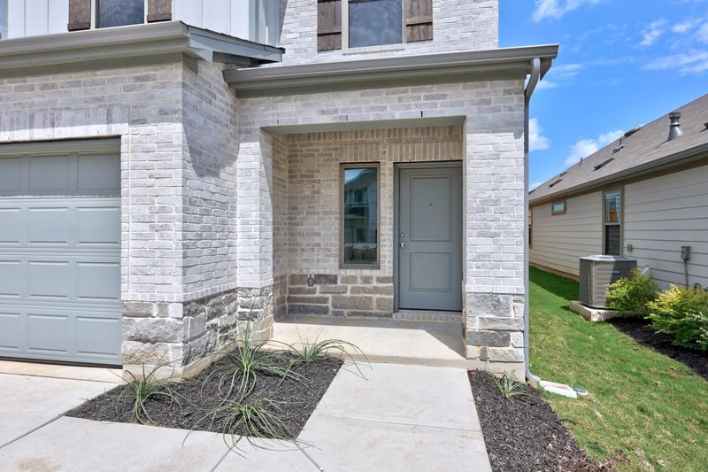 206 Hornet ST, Elgin, TX 78621