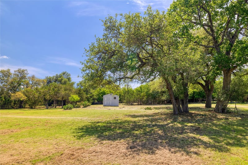 187 Beauchamp RD, Dripping Springs, TX 78620