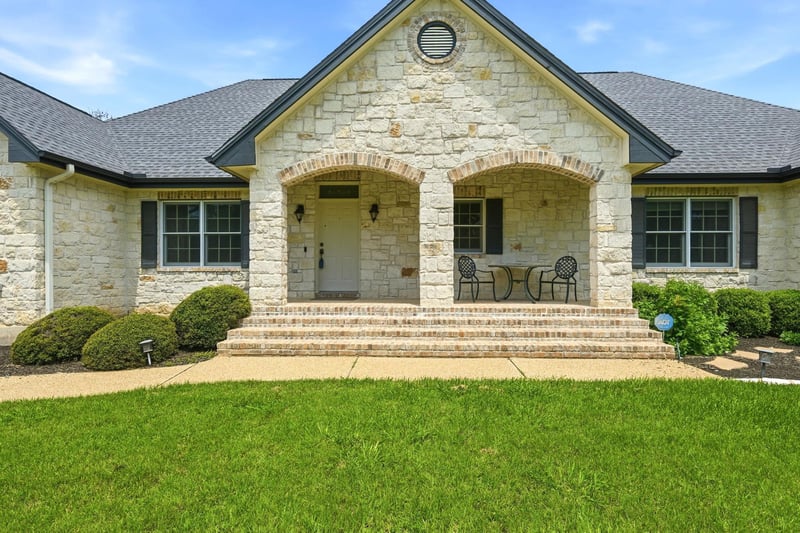 2000 Fountainwood DR, Georgetown, TX 78633