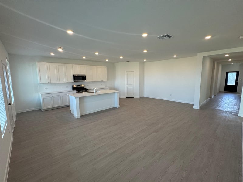 105 El Mirage RD, San Marcos, TX 78666
