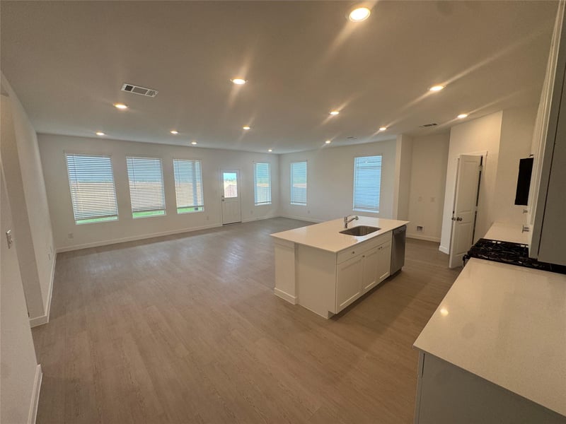 109 El Mirage RD, San Marcos, TX 78666