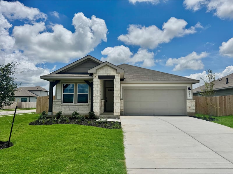 231 Red Tail Hawk LN, Cedar Creek, TX 78612