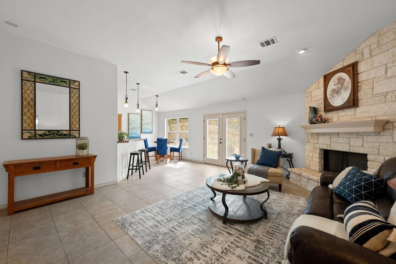 1103 Larkhall DR, Spicewood, TX 78669